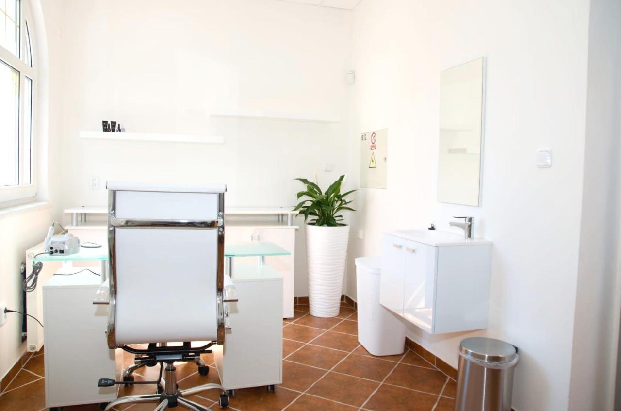 Grandlux Villa & Spa Теплице Екстериор снимка